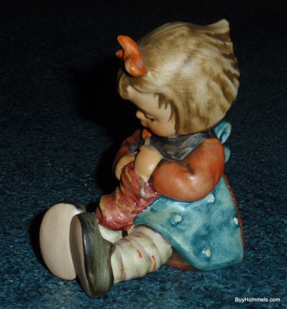 Goebel Hummel Figurine "KNIT ONE PURL ONE" #432 - Little Girl Knitting!