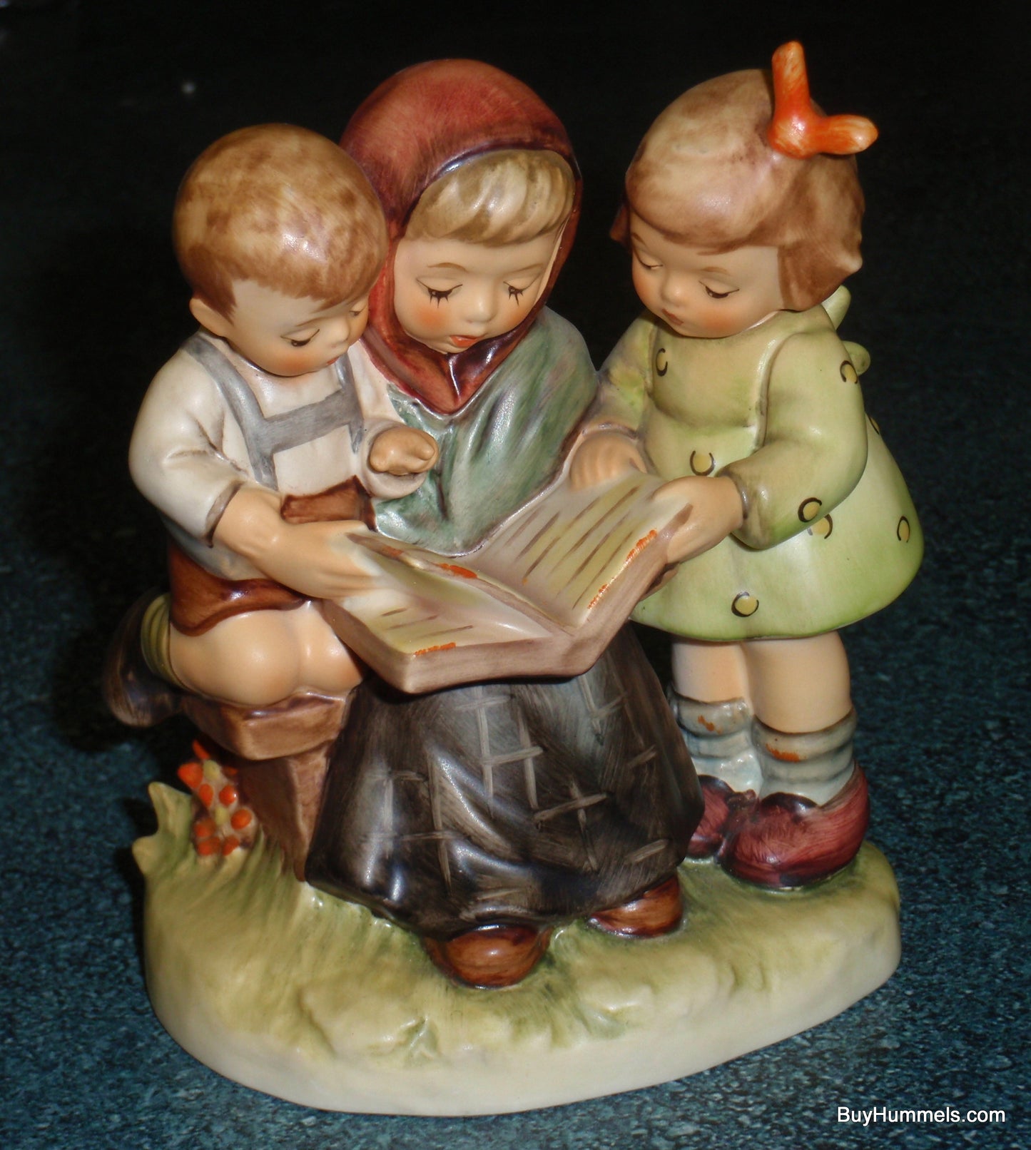 "Storybook Time" Hummel Figurine #458 Mother Reading To Children!