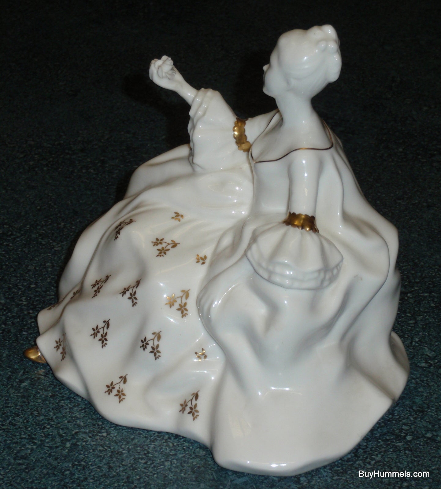 Royal Doulton Antoinette HN2326 English Bone China Porcelain Figurine - GIFT!