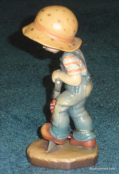 "Hidden Treasure" Sarah Kay ANRI 6" Wood Carving Figurine - Little Boy Digging For Buried Treasure - ADORABLE GIFT!