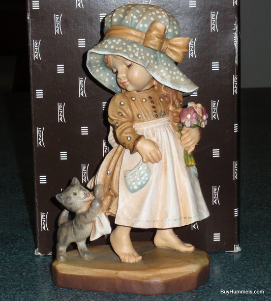 6" Anri Sarah Kay "Take Me Along " Wood Carving Figurine With Original Box - Little Barefoot Girl In Dress With Her Kitten!