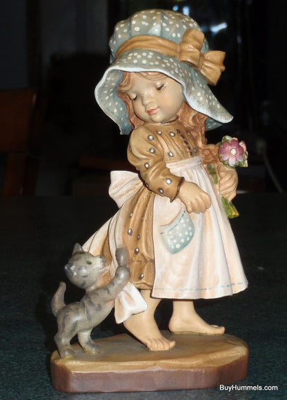 6" Anri Sarah Kay "Take Me Along " Wood Carving Figurine With Original Box - Little Barefoot Girl In Dress With Her Kitten!