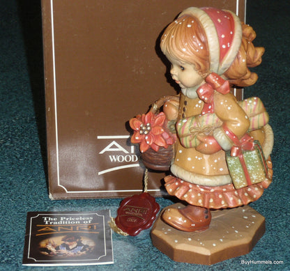 6" Anri Sarah Kay "Yuletide Cheer" Christmas Wood Carving Figurine With Original Box - Little Girl With Armful Of Presents!