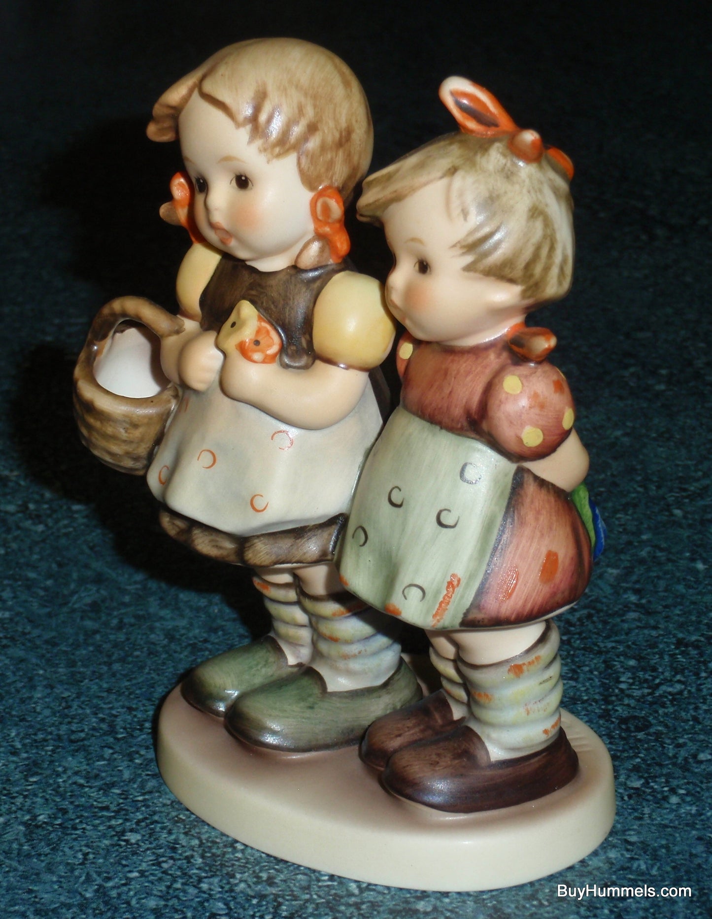 "Daddy's Girl" Goebel Hummel Figurine #371 - Cute Collectible Gift!