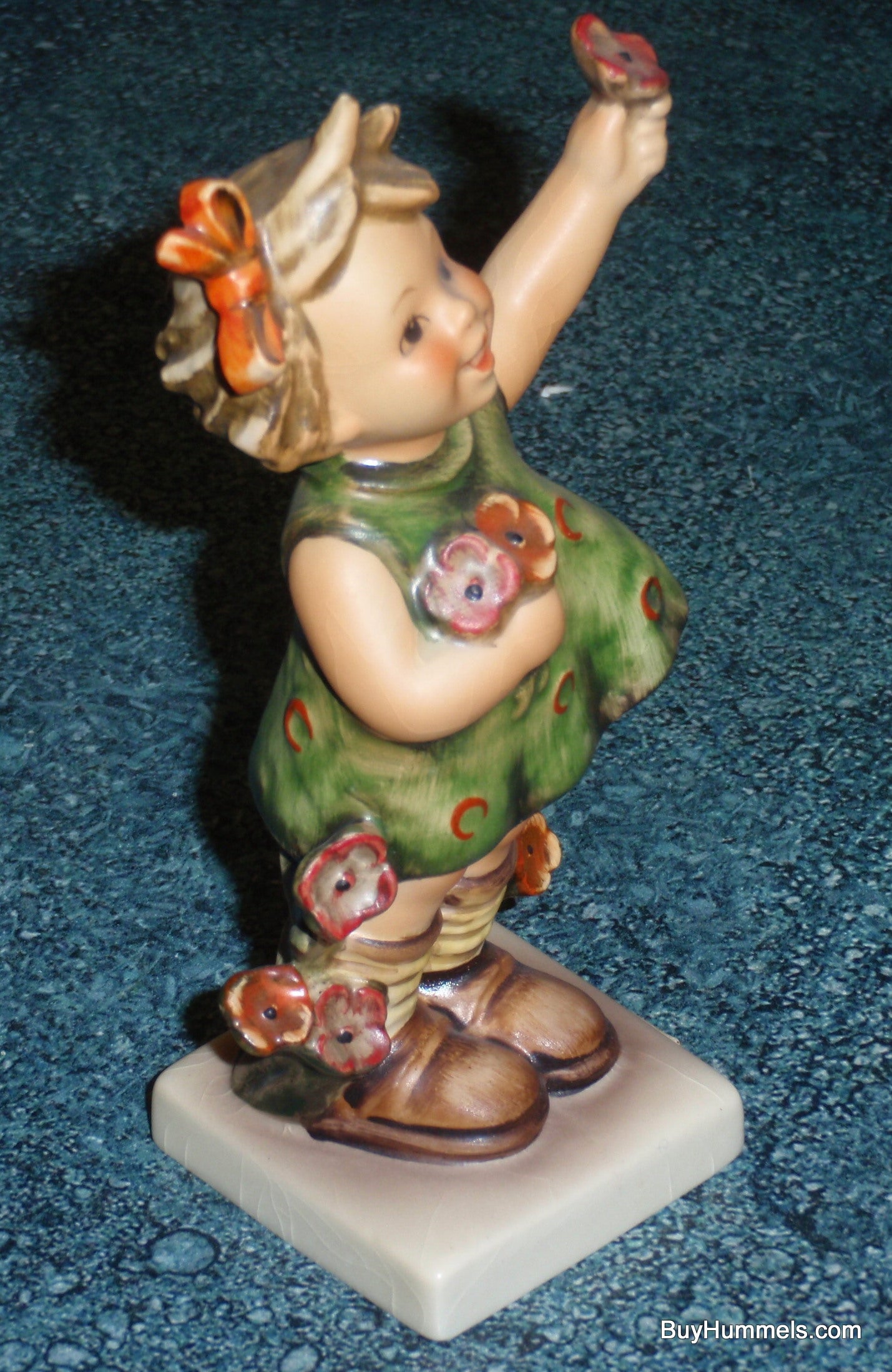 "Spring Cheer" Goebel Hummel Figurine #72 - Collectible Gift - Little Girl With Flowers In Her Hands!