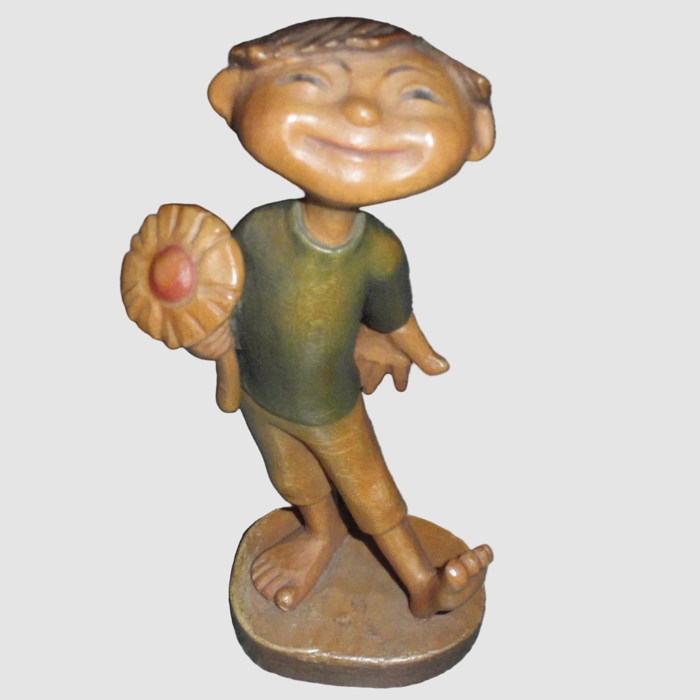 "Keep Her Guessing" Anri Wood Carving Figurine #52233/1 (5.75")