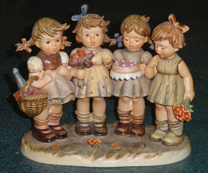"We Wish You The Best" Goebel Hummel Figurine #600 From The Century Collection