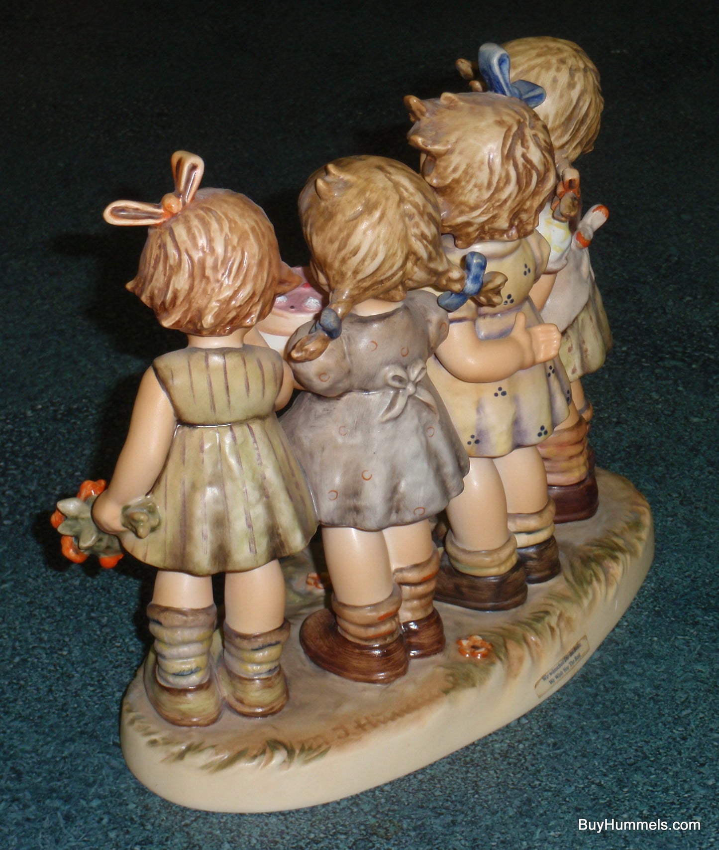 "We Wish You The Best" Goebel Hummel Figurine #600 From The Century Collection