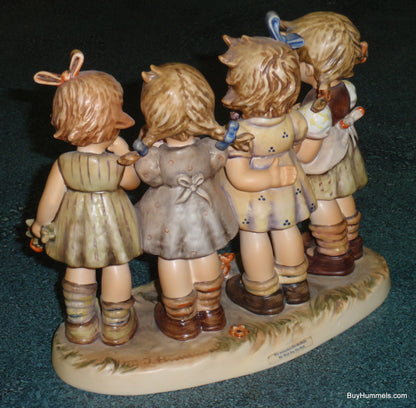 "We Wish You The Best" Goebel Hummel Figurine #600 From The Century Collection