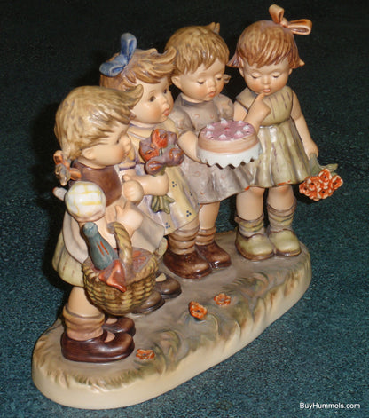 "We Wish You The Best" Goebel Hummel Figurine #600 From The Century Collection