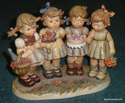 "We Wish You The Best" Goebel Hummel Figurine #600 From The Century Collection
