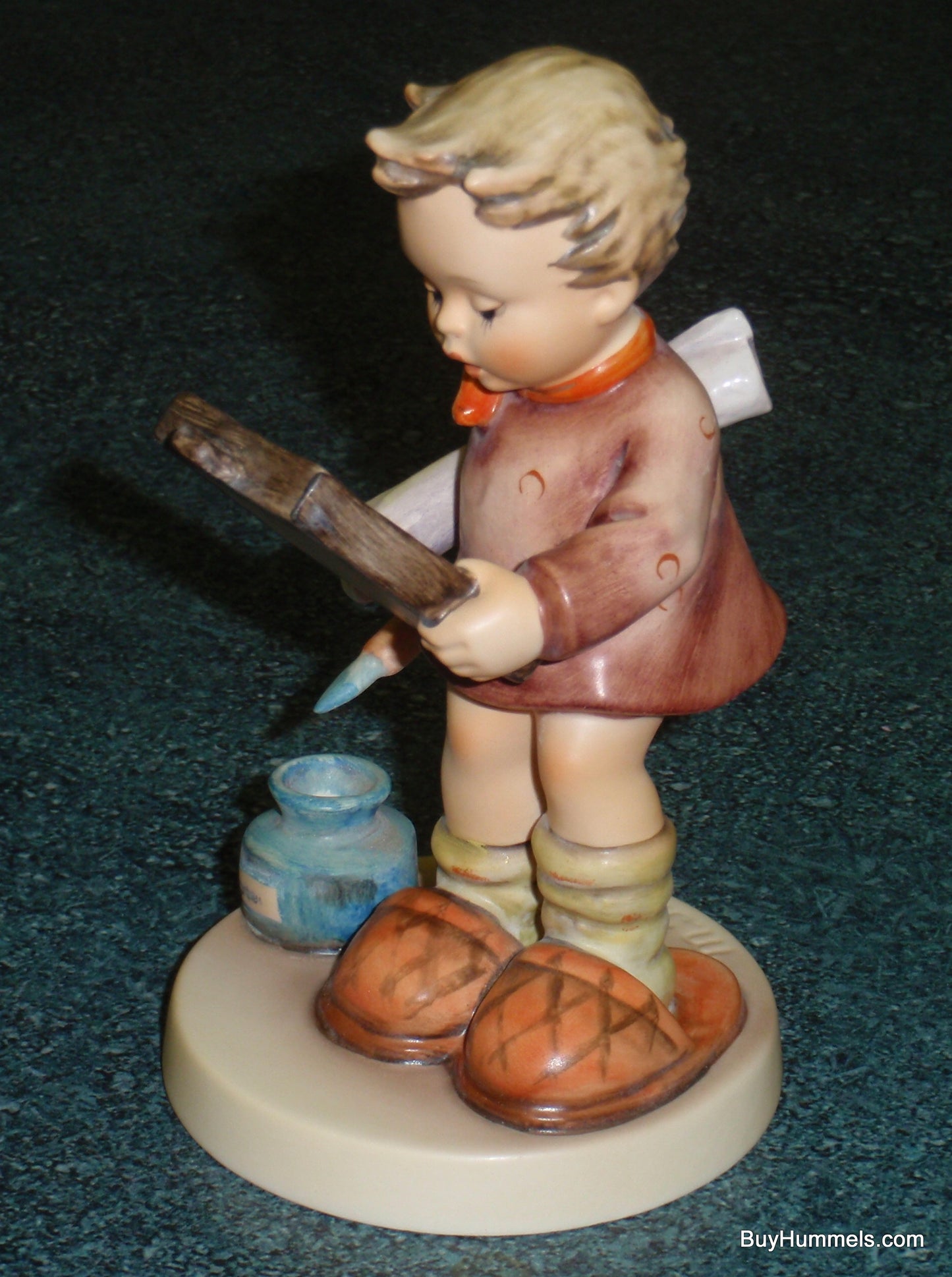 "Art Critic" Goebel Hummel Figurine #318 - Little Boy With Sunflower Painting!