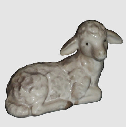 "Nativity Lamb" Goebel Hummel Figurine #214/O - Nativity Scene (2.5")