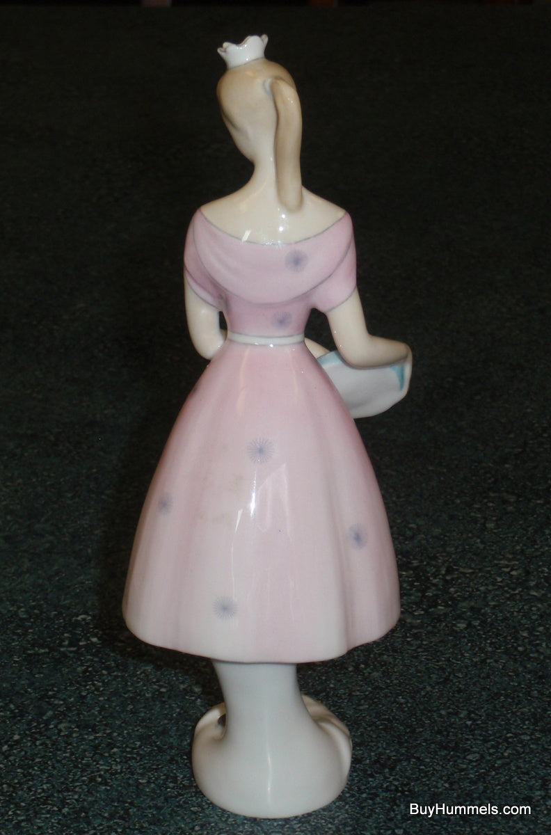 "Columbine" Royal Doulton Figurine HN2185 - Teenagers Series with Tambourine