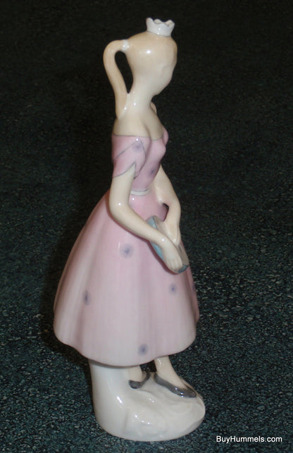 "Columbine" Royal Doulton Figurine HN2185 - Teenagers Series with Tambourine
