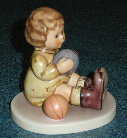 "At Play" Goebel Hummel Club Figurine #632 TMK7 - GIFT FOR MOM!