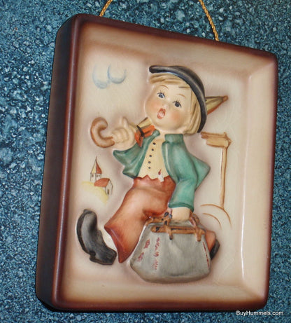 "Merry Wanderer" Goebel Hummel Wall Plaque #92 - TMK-6 (5")