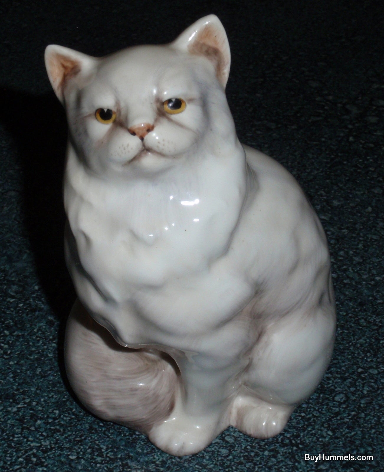 Royal Doulton Persian Cat Figurine In White HN2539 Vintage Collectible Gift!