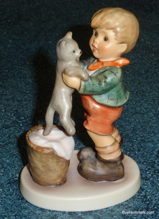 Goebel Hummel Kitty Kisses figurine #2033 boy with kitten by Helmut Fischer