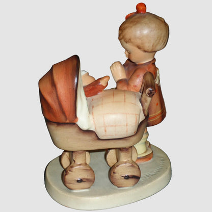 "Doll Mother" Goebel Hummel Figurine #67 - TMK-2 Full Bee (4.75")