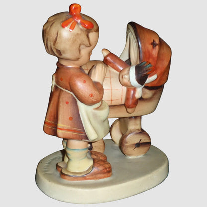 "Doll Mother" Goebel Hummel Figurine #67 - TMK-2 Full Bee (4.75")