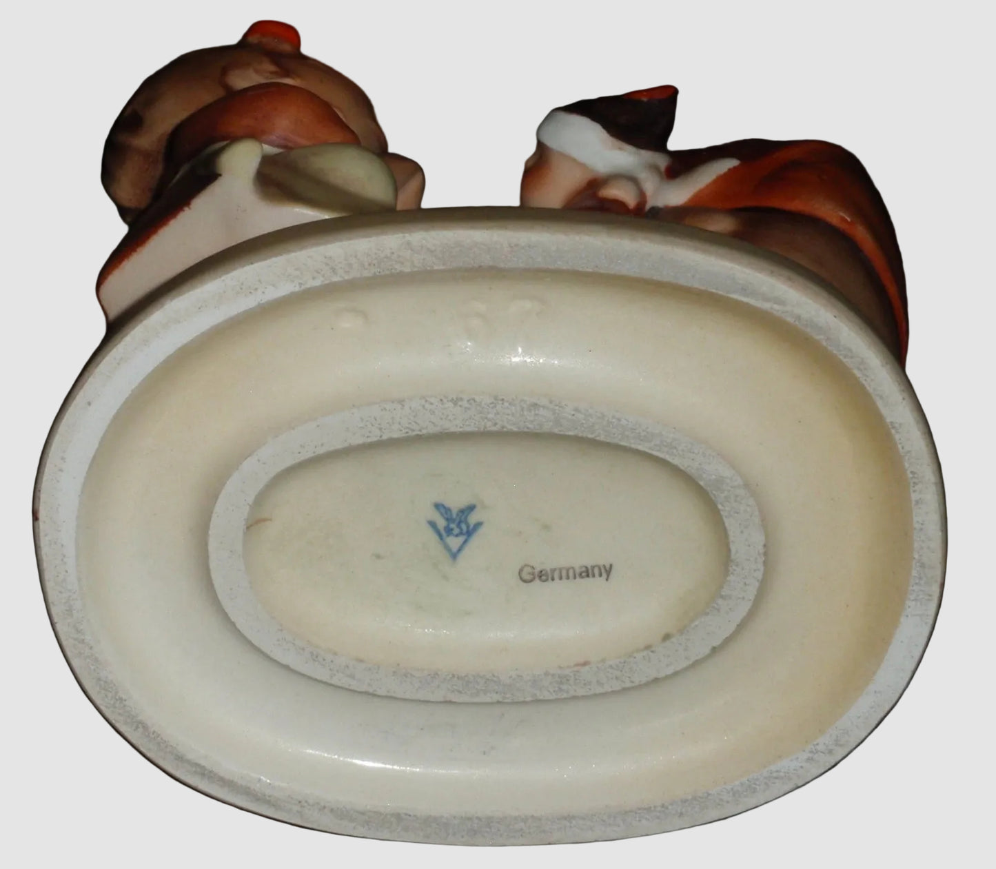 "Doll Mother" Goebel Hummel Figurine #67 - TMK-2 Full Bee (4.75")