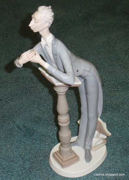 "Conductor" Lladro Porcelain Figurine #4653 - Large Band Leader (15.25")