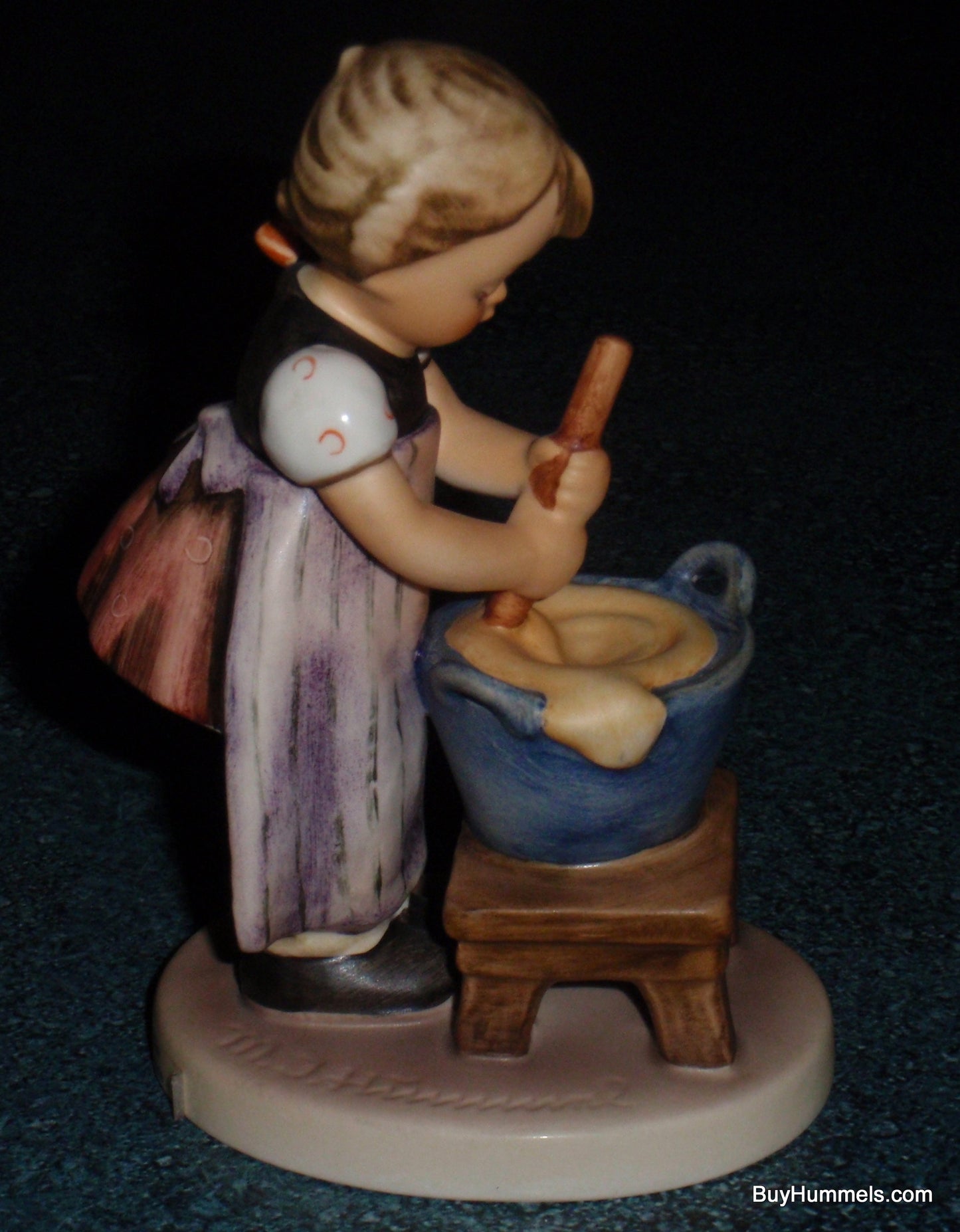 "Baking Day" Goebel Hummel Figurine #330 TMK6