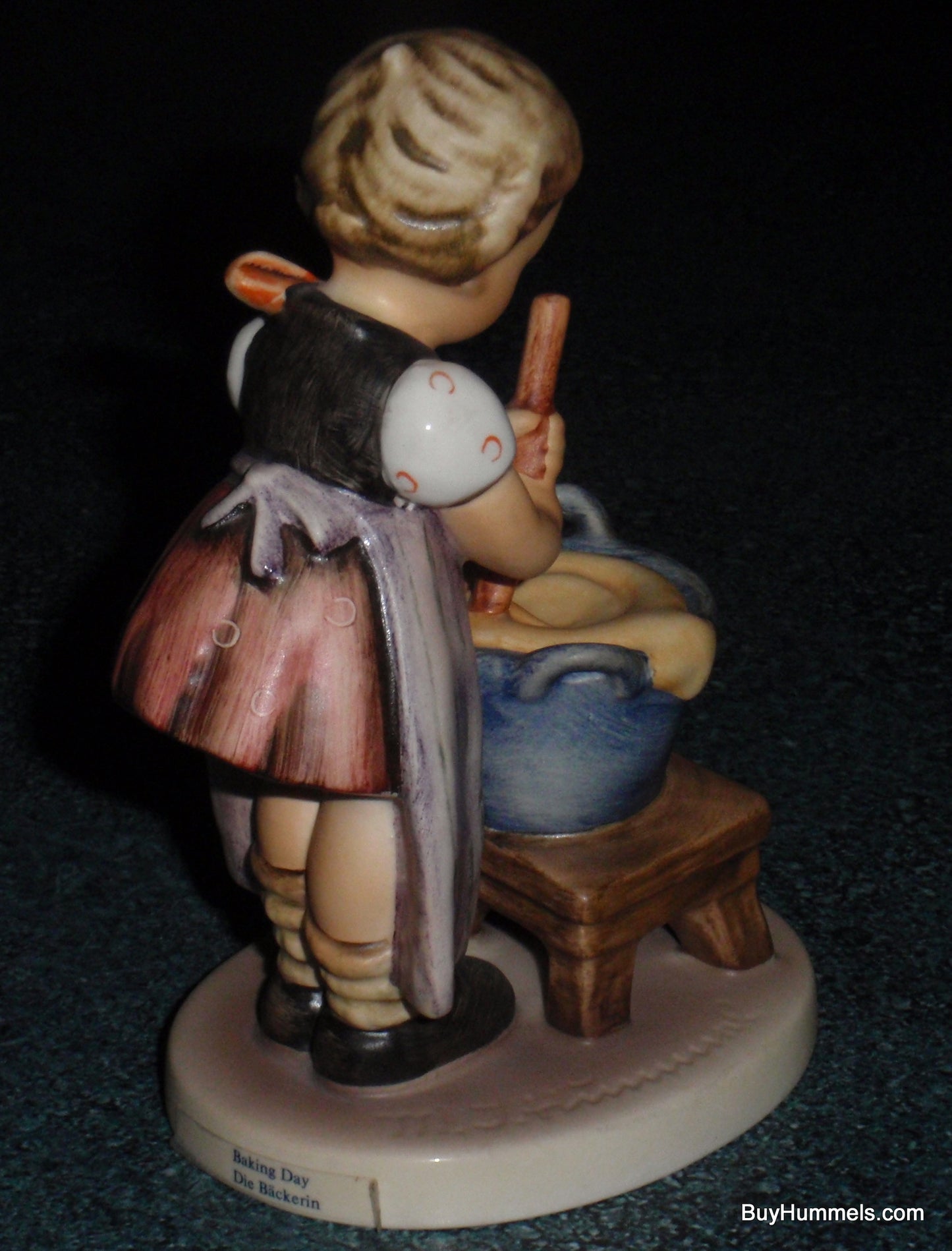 "Baking Day" Goebel Hummel Figurine #330 TMK6