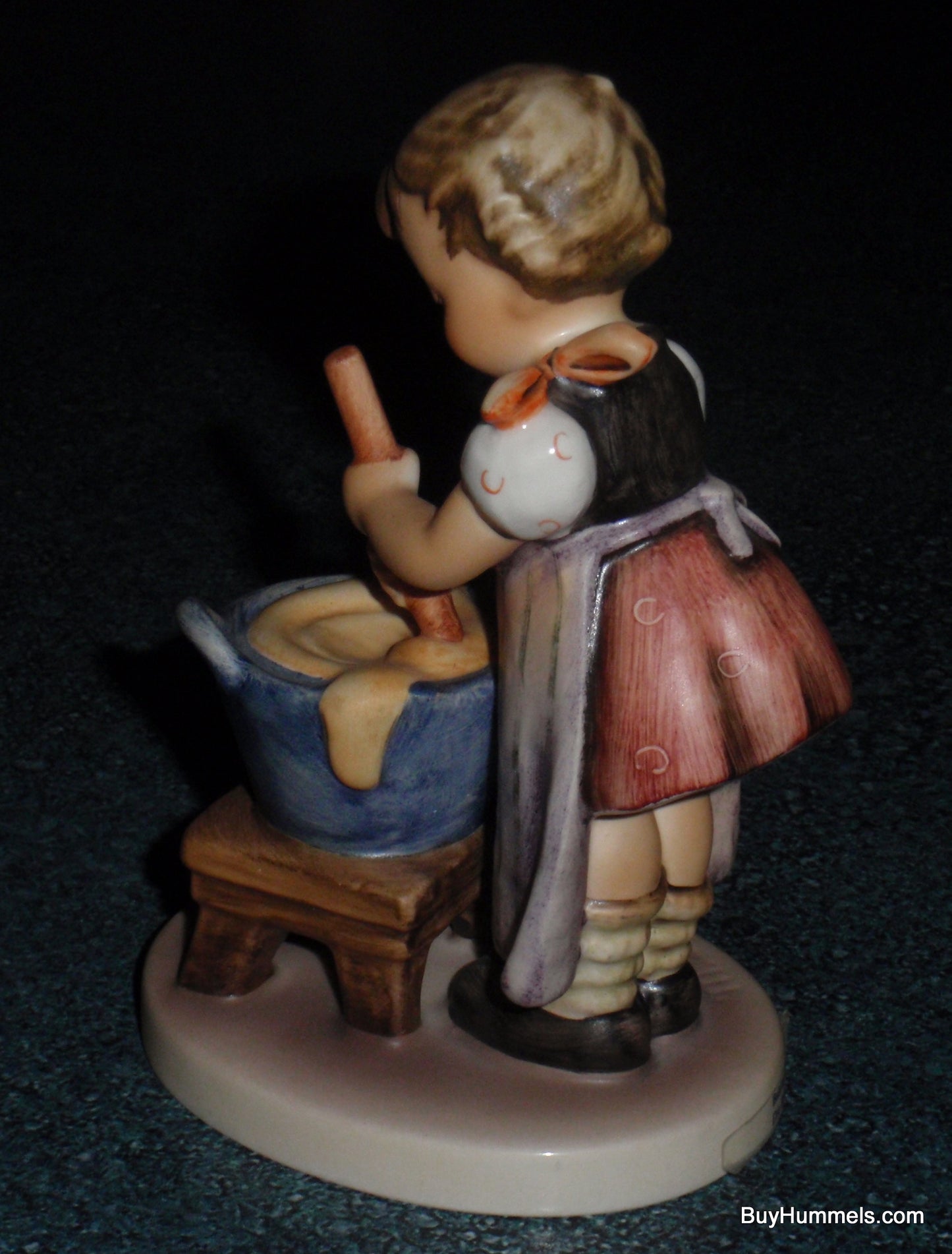 "Baking Day" Goebel Hummel Figurine #330 TMK6