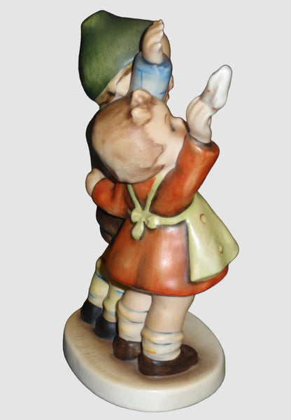"Auf Wiedersehen" Goebel Hummel Figurine #153/0 - Ultra Rare Green Hat Variation TMK2 (5.25")