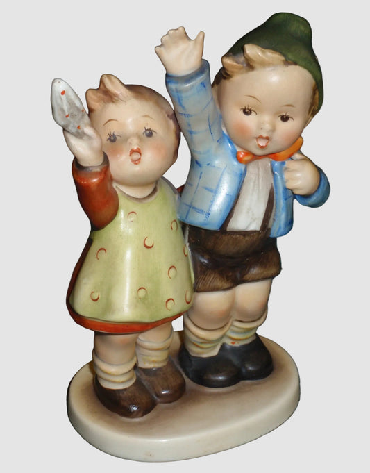 Goebel Hummel Auf Wiedersehen Figurine 153/0 Rare Boy Green Hat Variation TMK2 Full Bee Kids Waving Goodbye Vintage Germany Porcelain