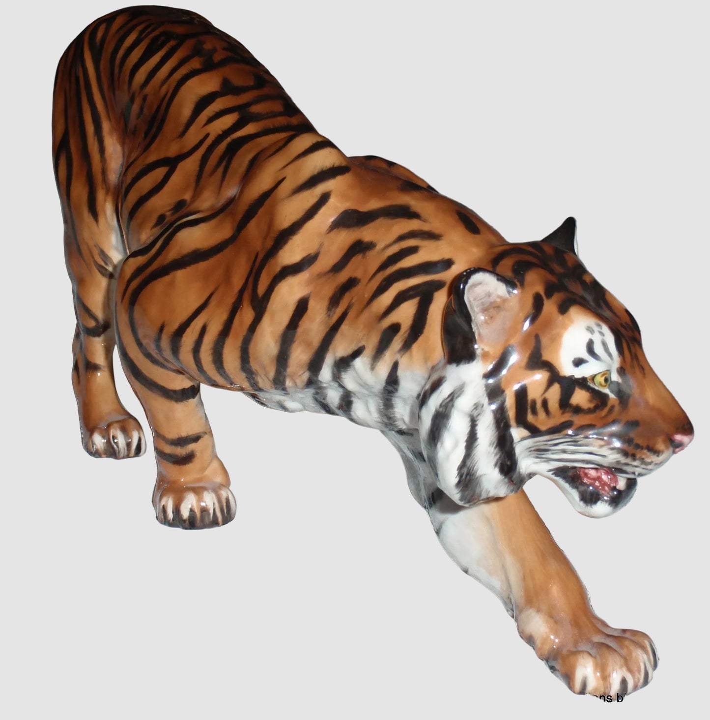 "Stalking Tiger" Royal Doulton Figurine HN2646 - Large (13.25")