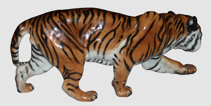 "Stalking Tiger" Royal Doulton Figurine HN2646 - Large (13.25")