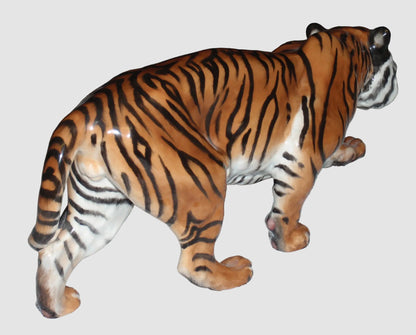 "Stalking Tiger" Royal Doulton Figurine HN2646 - Large (13.25")
