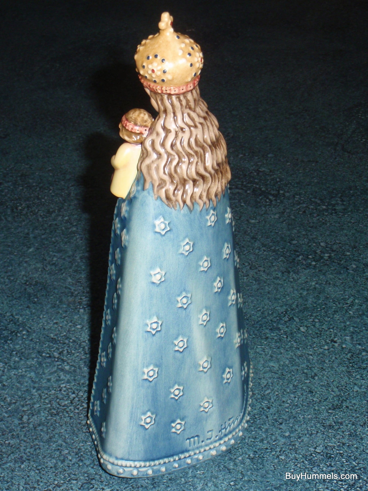 "Supreme Protection" Goebel Hummel Figurine #364 - 75th Anniversary Madonna