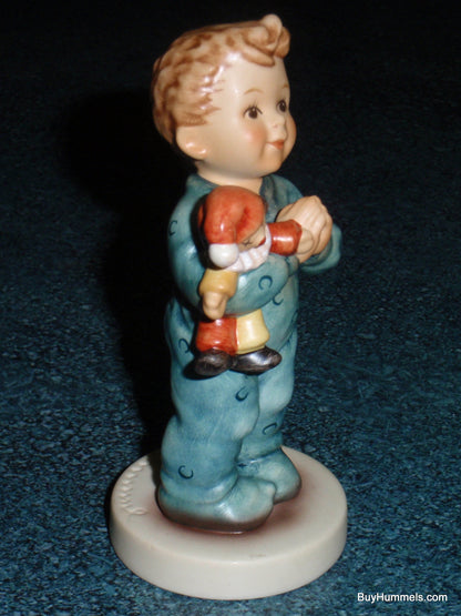 "A Prayer For Everyone" Goebel Hummel Figurine #2318/B TMK9