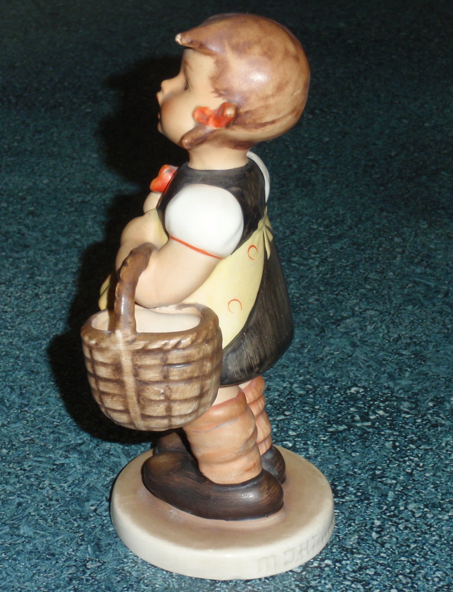 ULTRA RARE "Sister" Goebel Hummel Figurine #98 TMK1 Incised Crown Antique Gift!