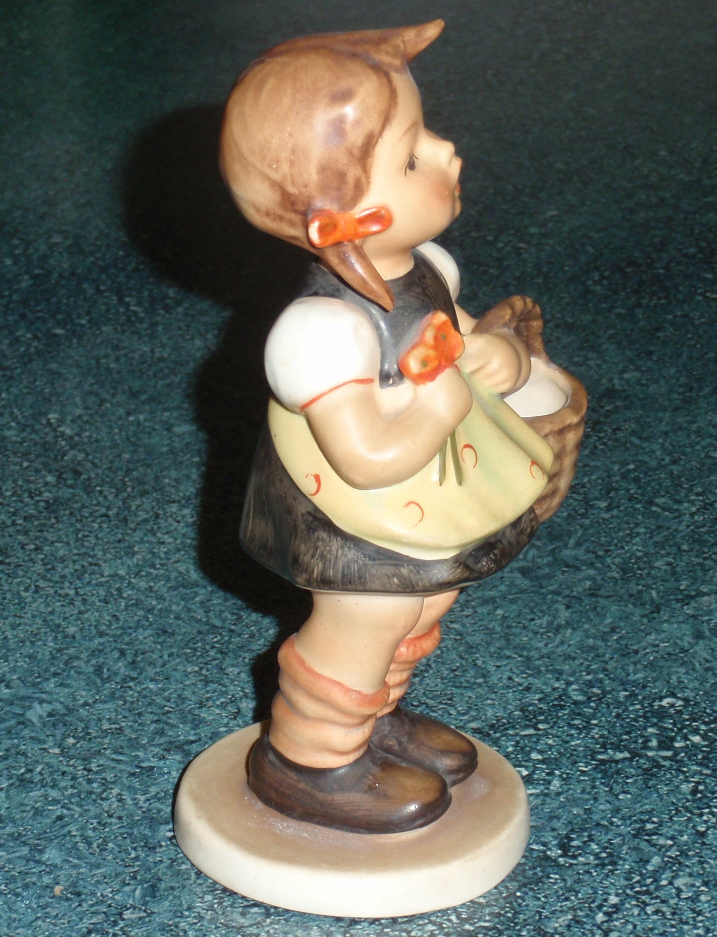 ULTRA RARE "Sister" Goebel Hummel Figurine #98 TMK1 Incised Crown Antique Gift!