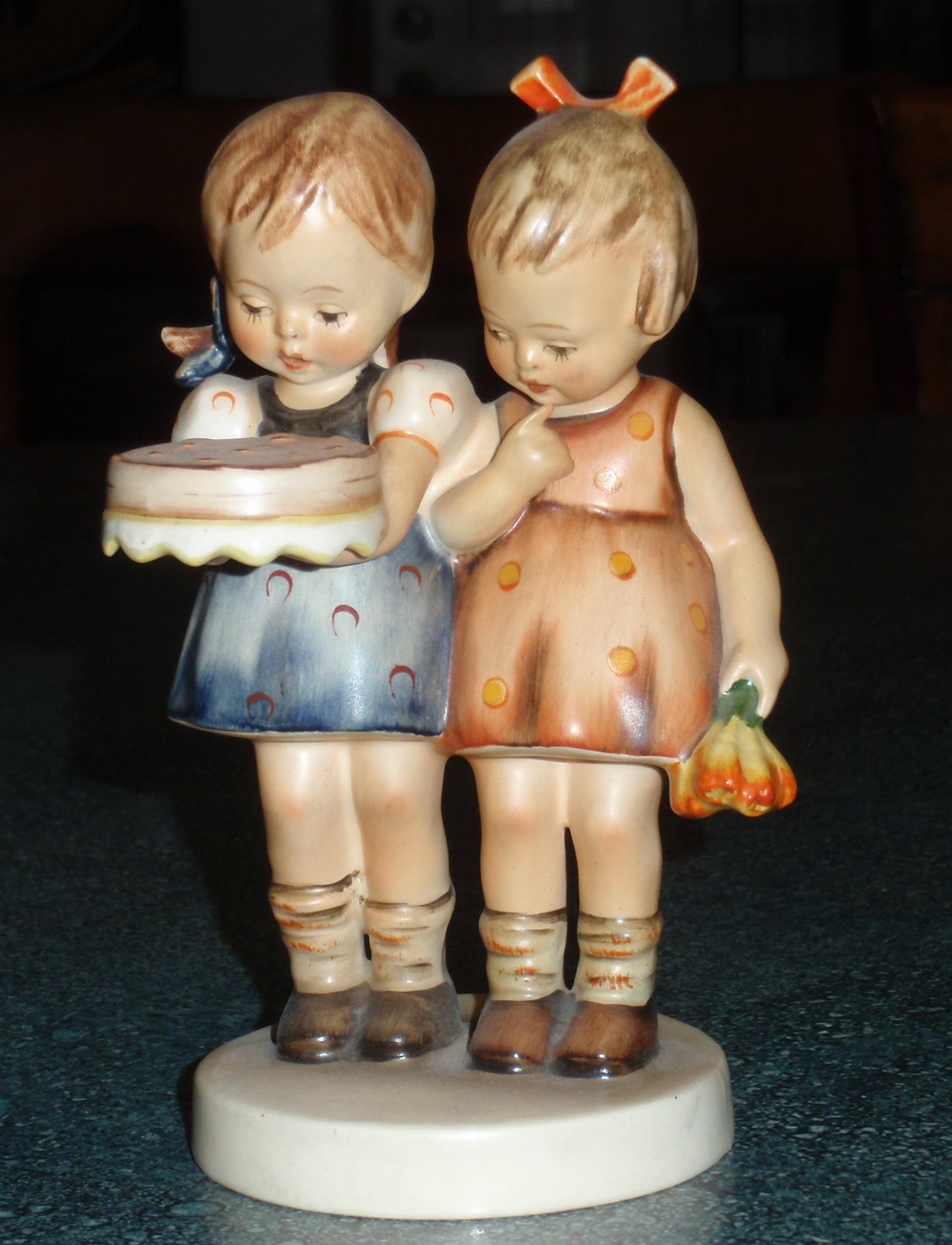 1950s "Happy Birthday" Goebel Hummel Figurine #176/1 TMK2 FULL BEE - RARE GIFT!