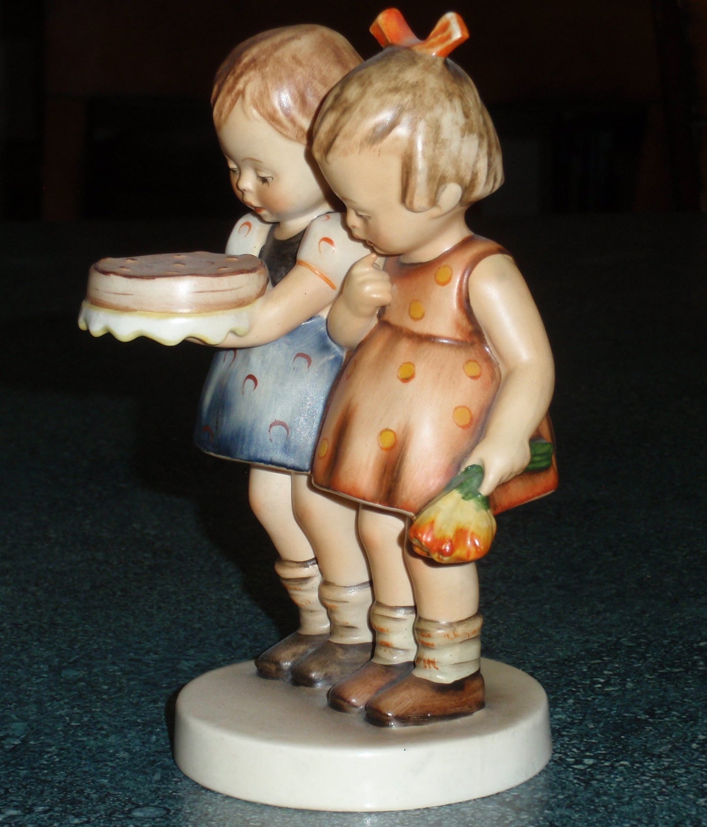 1950s "Happy Birthday" Goebel Hummel Figurine #176/1 TMK2 FULL BEE - RARE GIFT!