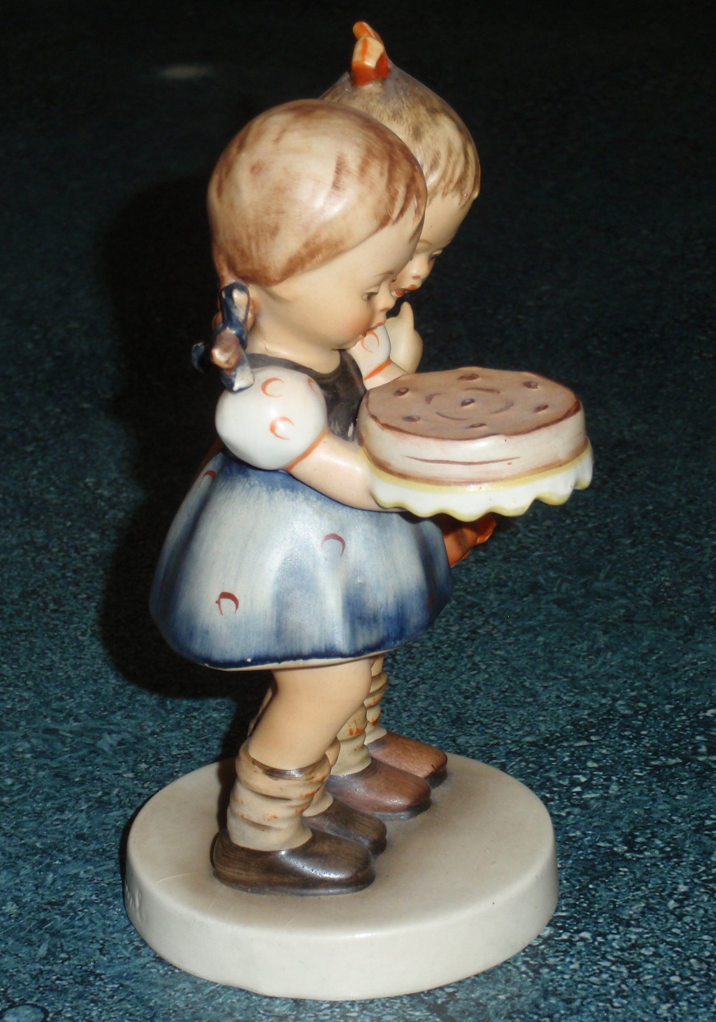 1950s "Happy Birthday" Goebel Hummel Figurine #176/1 TMK2 FULL BEE - RARE GIFT!