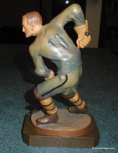 "Hockey Player" Anri Wood Carving Figurine #52354 - Ulrich Bernardi (8.5")