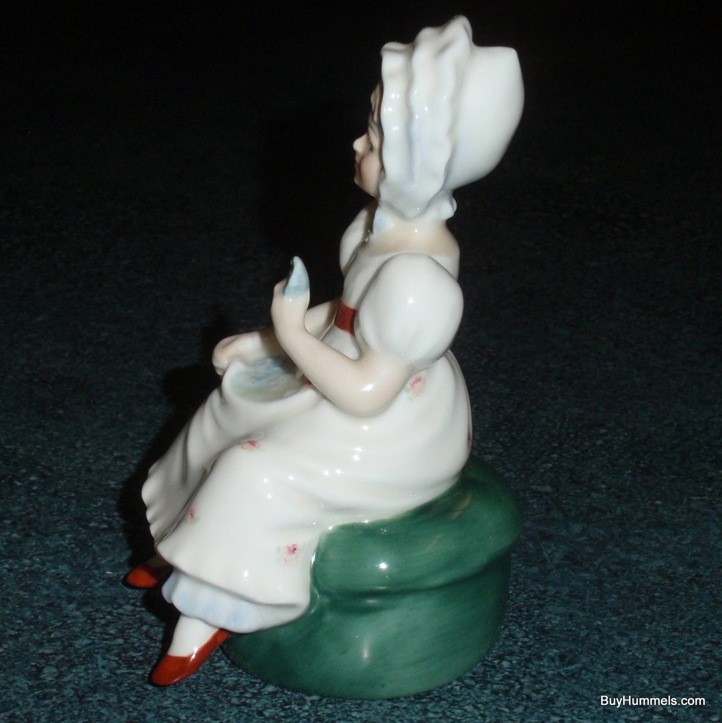 "Kathy" Royal Doulton Figurine HN2346 - Kate Greenaway Collection (4.5")
