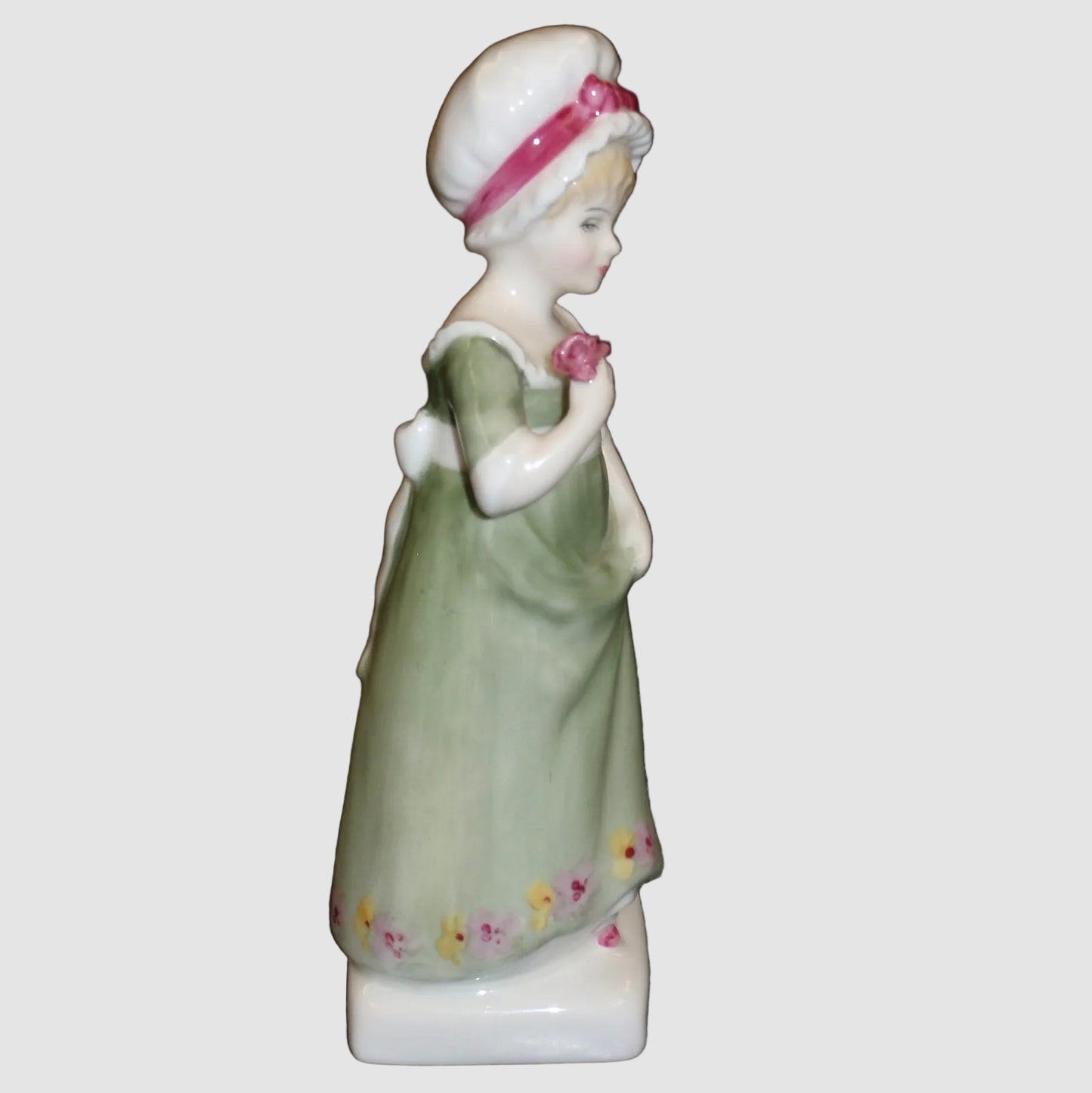 "Ruth" Royal Doulton Figurine HN2799 - Kate Greenaway Collection (6.5")
