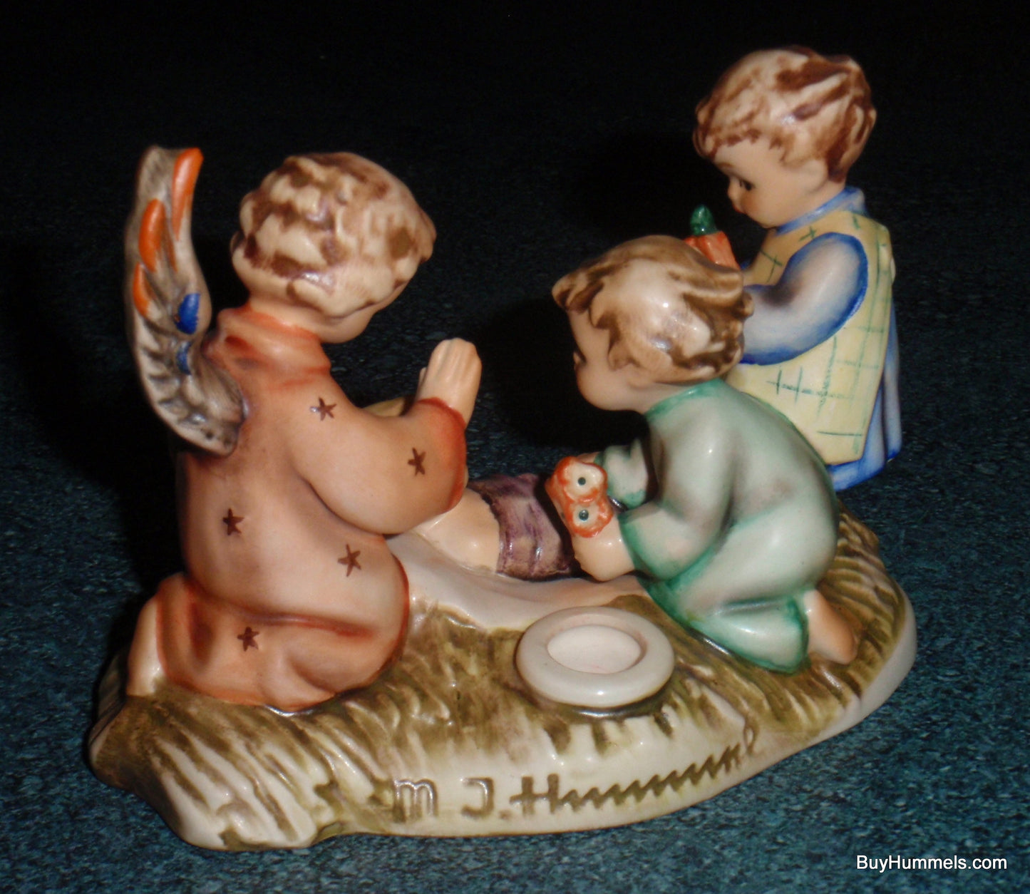 "Silent Night" Goebel Hummel Figurine #54 - Baby Jesus & Angel (3.75")