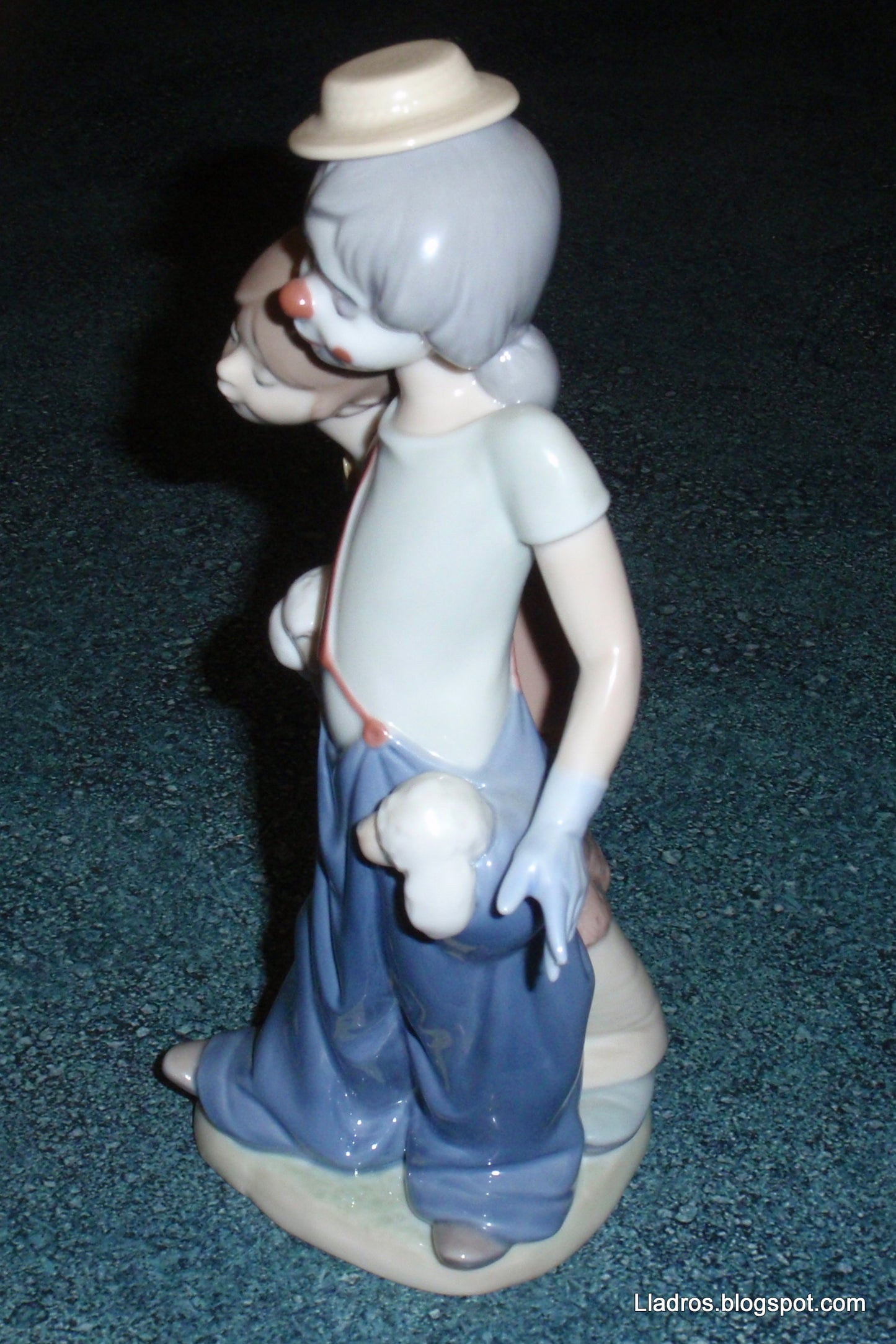 "Pals Forever" Clown With Puppies Lladro Figurine Model #7685