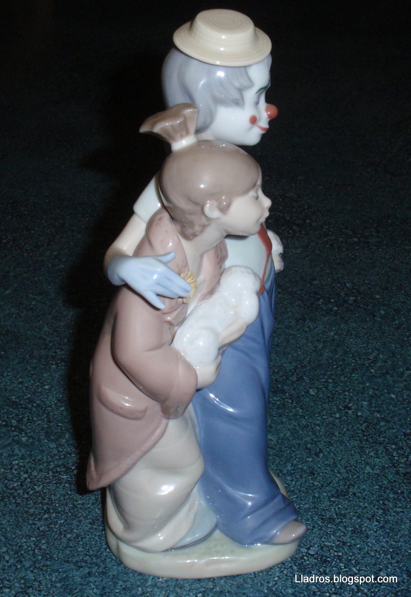 "Pals Forever" Clown With Puppies Lladro Figurine Model #7685