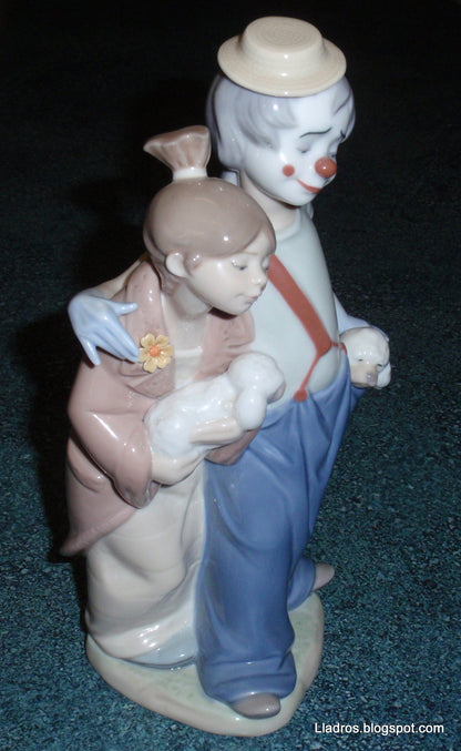 "Pals Forever" Clown With Puppies Lladro Figurine Model #7685