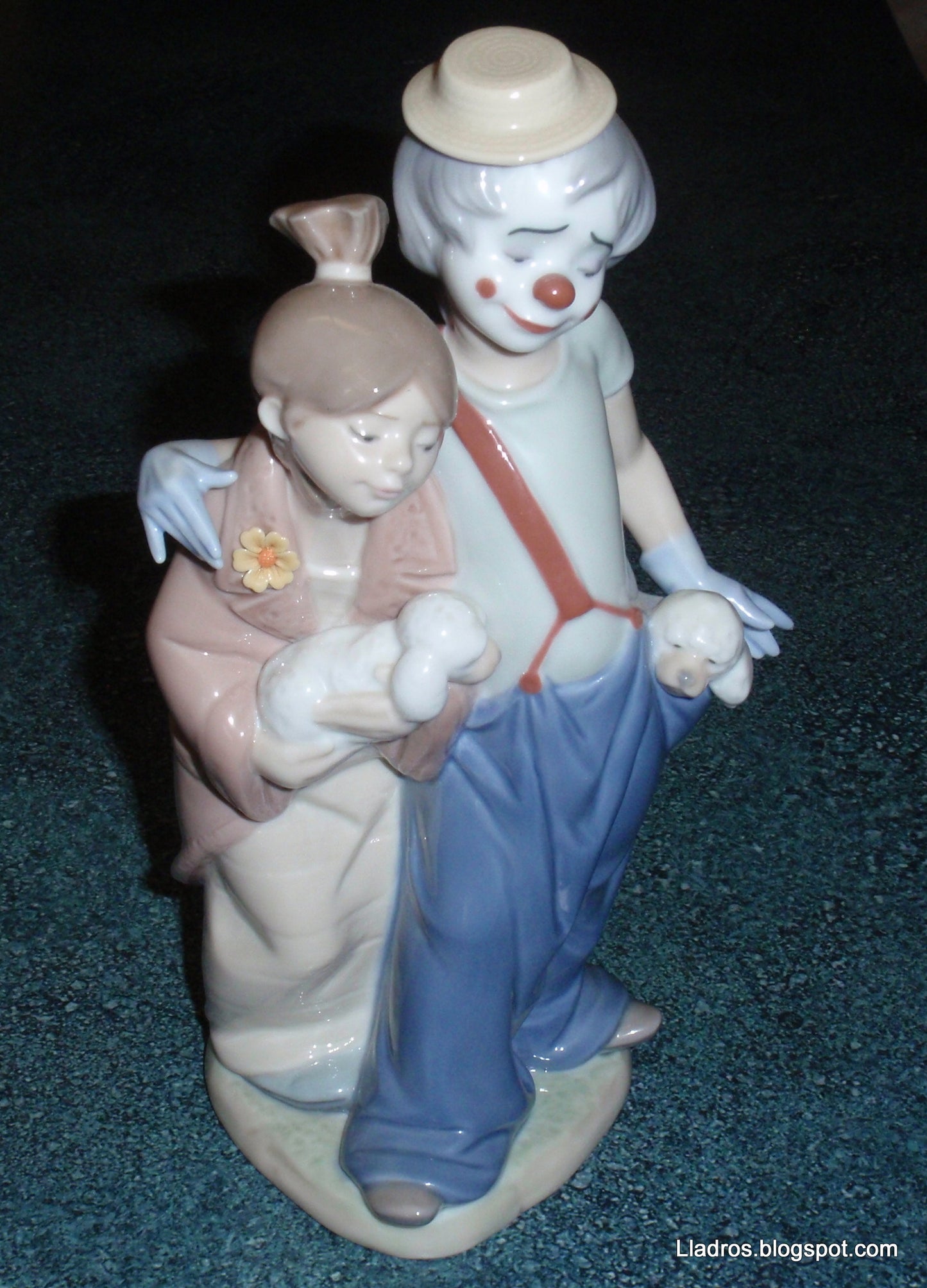 "Pals Forever" Clown With Puppies Lladro Figurine Model #7685